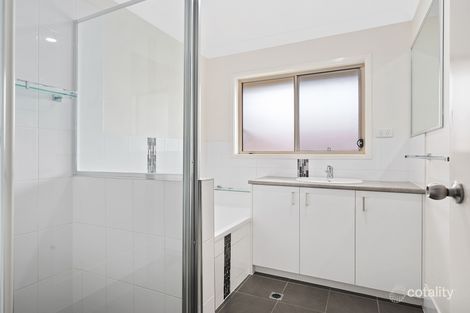 Property photo of 1/5 McBrien Court Redbank Plains QLD 4301