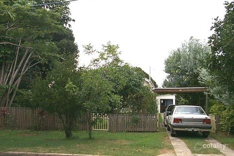 10 Seaville Ave, Scarborough, QLD 4020