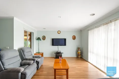 Property photo of 9 Perkins Grove Burnside VIC 3023