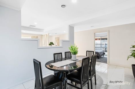 Property photo of 4 Anakie Walk Delahey VIC 3037