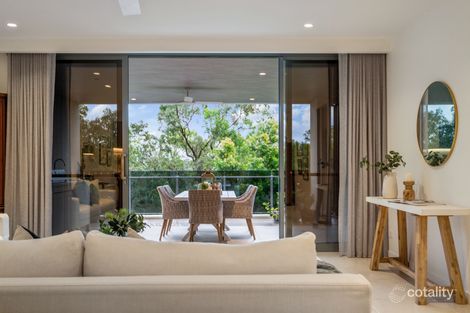 Property photo of 33/12-14 Serenity Close Noosa Heads QLD 4567