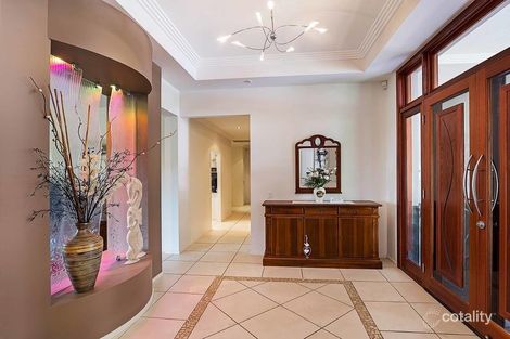 Property photo of 2 Mackenzie Street Mount Lofty QLD 4350