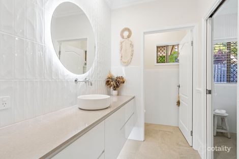 Property photo of 3 Acmena Court Elanora QLD 4221