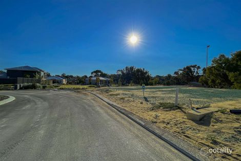 Property photo of 31 Conifer Place Kardinya WA 6163