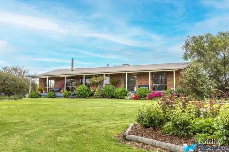 50 Reynolds Rd, Metung, VIC 3904