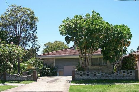 27 Deagon Dr, Runaway Bay, QLD 4216