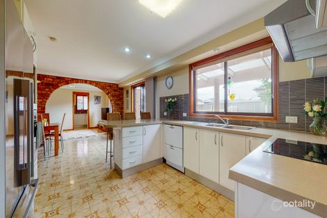 Property photo of 34 Banbury Crescent Chipping Norton NSW 2170