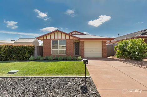 17 Glastonbury Way, Craigmore, SA 5114