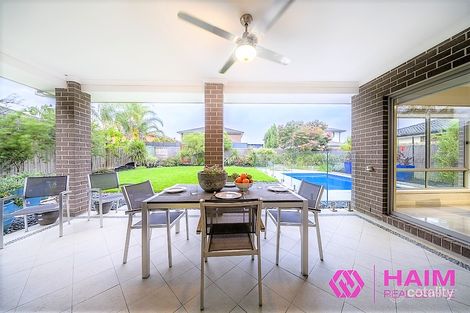 Property photo of 115 Linacre Drive Bundoora VIC 3083