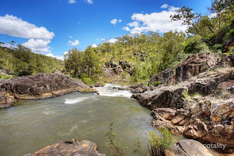 Property photo of 10 Waterview Close Millstream QLD 4888