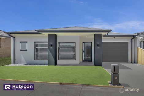 Property photo of 13 Everlasting Boulevard Strathtulloh VIC 3338