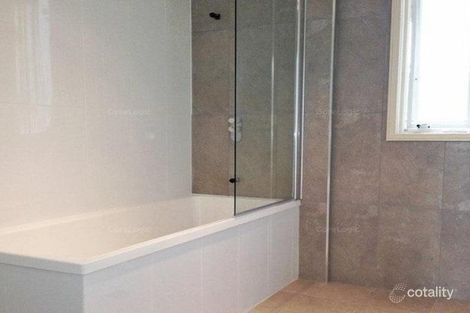Property photo of 22 Girraween Avenue Erina NSW 2250