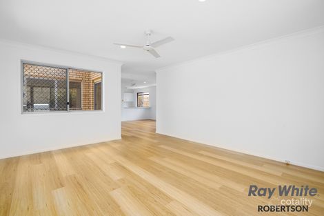 Property photo of 28/10 Lawrence Close Robertson QLD 4109