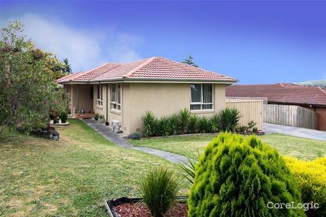 Property photo of 1/7 Lachlan Drive Endeavour Hills VIC 3802