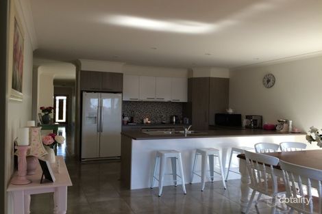 Property photo of 8 Main Road Paynesville VIC 3880