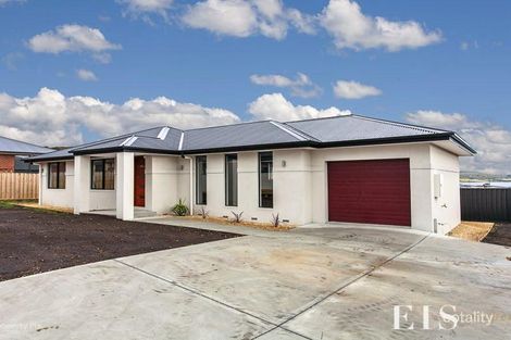 Property photo of 2/6 Loch Way Oakdowns TAS 7019