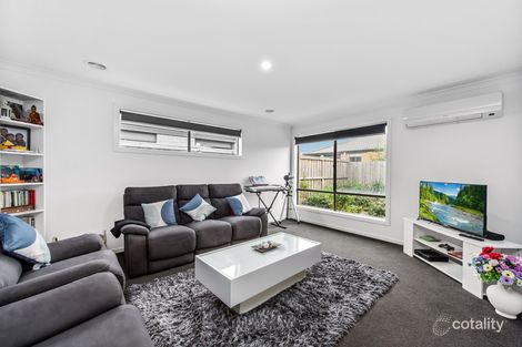 Property photo of 79 Caversham Drive Pakenham VIC 3810