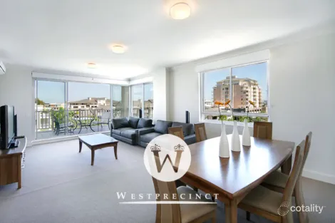 Property photo of 1 Juniper Drive Breakfast Point NSW 2137