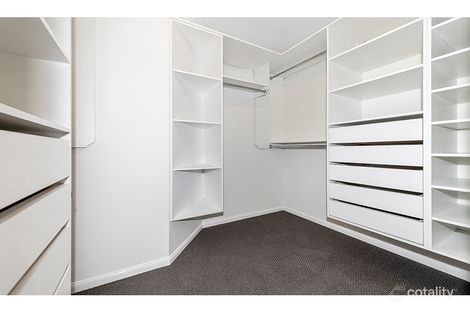 Property photo of 5 Lilydale Place Molendinar QLD 4214