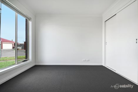 Property photo of 64 McNulty Drive Wendouree VIC 3355