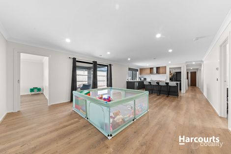 Property photo of 7 Flintoff Avenue Lang Lang VIC 3984