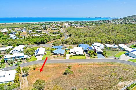 12 Pacific Vista Cl, Pacific Heights, QLD 4703