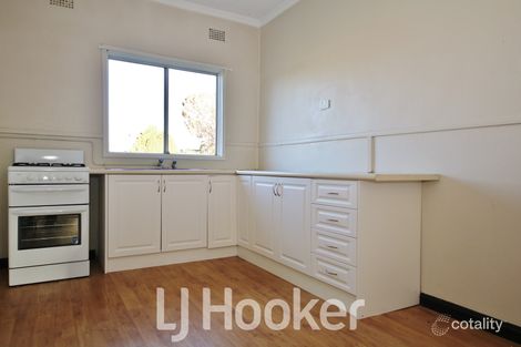 Property photo of 4 Moodie Place West Bathurst NSW 2795
