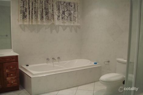 Property photo of 22 Pottenger Way St Albans VIC 3021