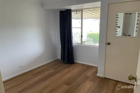 Property photo of 5 Carr Place Usher WA 6230