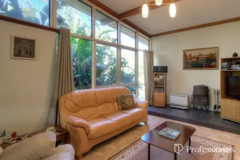 Property photo of 28 Edinburgh Road Forrestfield WA 6058