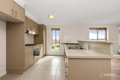 Property photo of 98 Hollows Circuit Macgregor ACT 2615