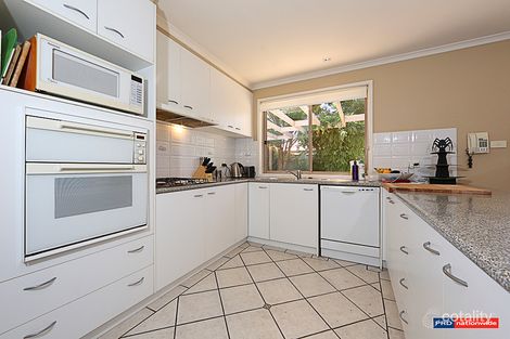 Property photo of 31 Lexcen Avenue Nicholls ACT 2913