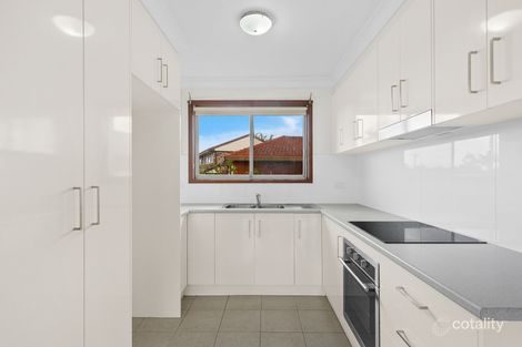 Property photo of 1/12 Cleverdon Crescent Figtree NSW 2525