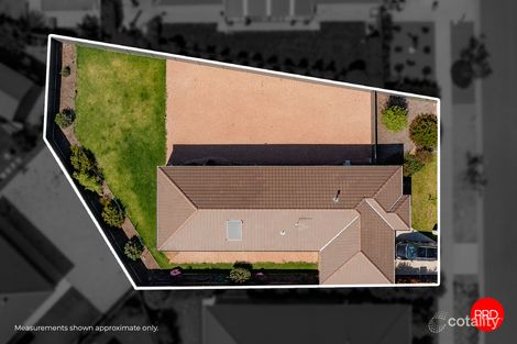 Property photo of 22 Brudian Drive Strathfieldsaye VIC 3551