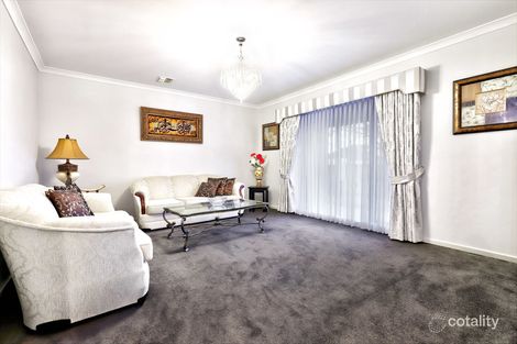 Property photo of 30 Lauderdale Drive Craigieburn VIC 3064