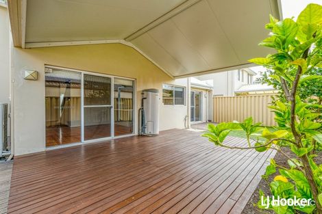 Property photo of 1E St Albans Promenade Canning Vale WA 6155