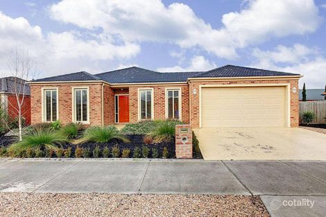 4 Clarendon Wynd, Caroline Springs, VIC 3023