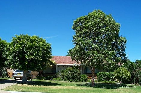 29 Hamilton Rd, High Wycombe, WA 6057