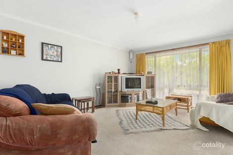 Property photo of 17 Bluegrass Crescent Pakenham VIC 3810