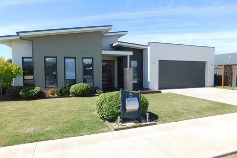 5 Mitchell Rd, Stratford, VIC 3862