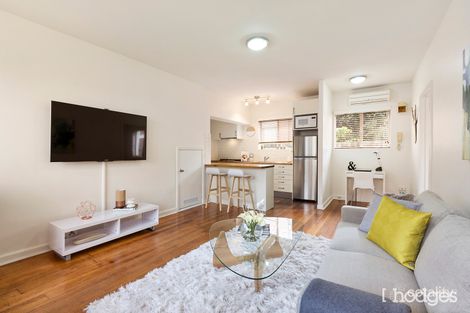 3/33 Dickens St, Elwood, VIC 3184