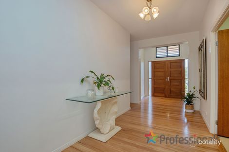 Property photo of 15 Rebholz Drive Benowa QLD 4217