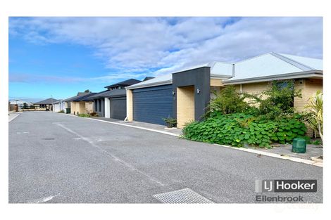 11/54 Cob Rd, Brabham, WA 6055