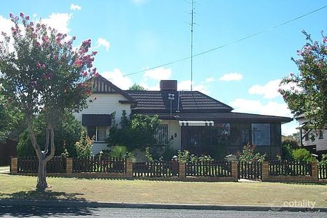 59 Gore St, Warwick, QLD 4370