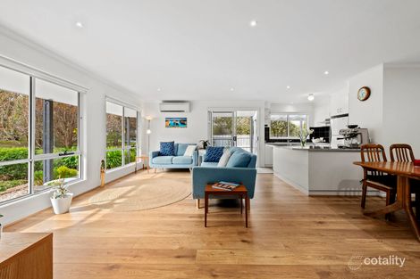 Property photo of 28 Chenin Mews Waurn Ponds VIC 3216