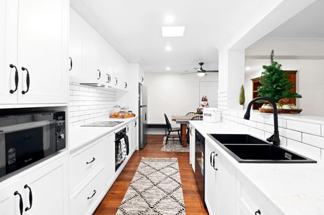 Property photo of 1 Ashford Grove St Clair NSW 2759