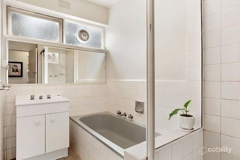 Property photo of 10/9 Wilks Street Caulfield North VIC 3161