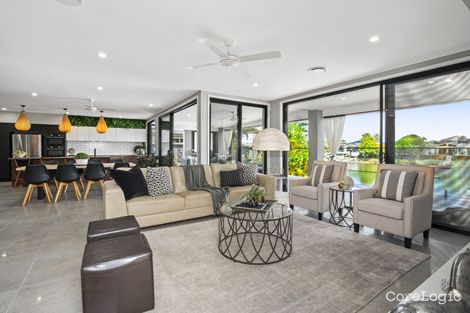Property photo of 48 Claymore Crescent Bundall QLD 4217