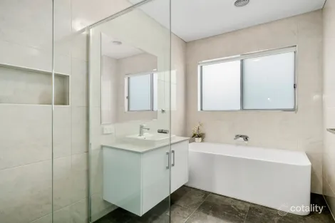 Property photo of 3 Dow Court Yarrawonga VIC 3730