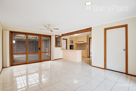 Property photo of 11 Somerset Close Werribee VIC 3030